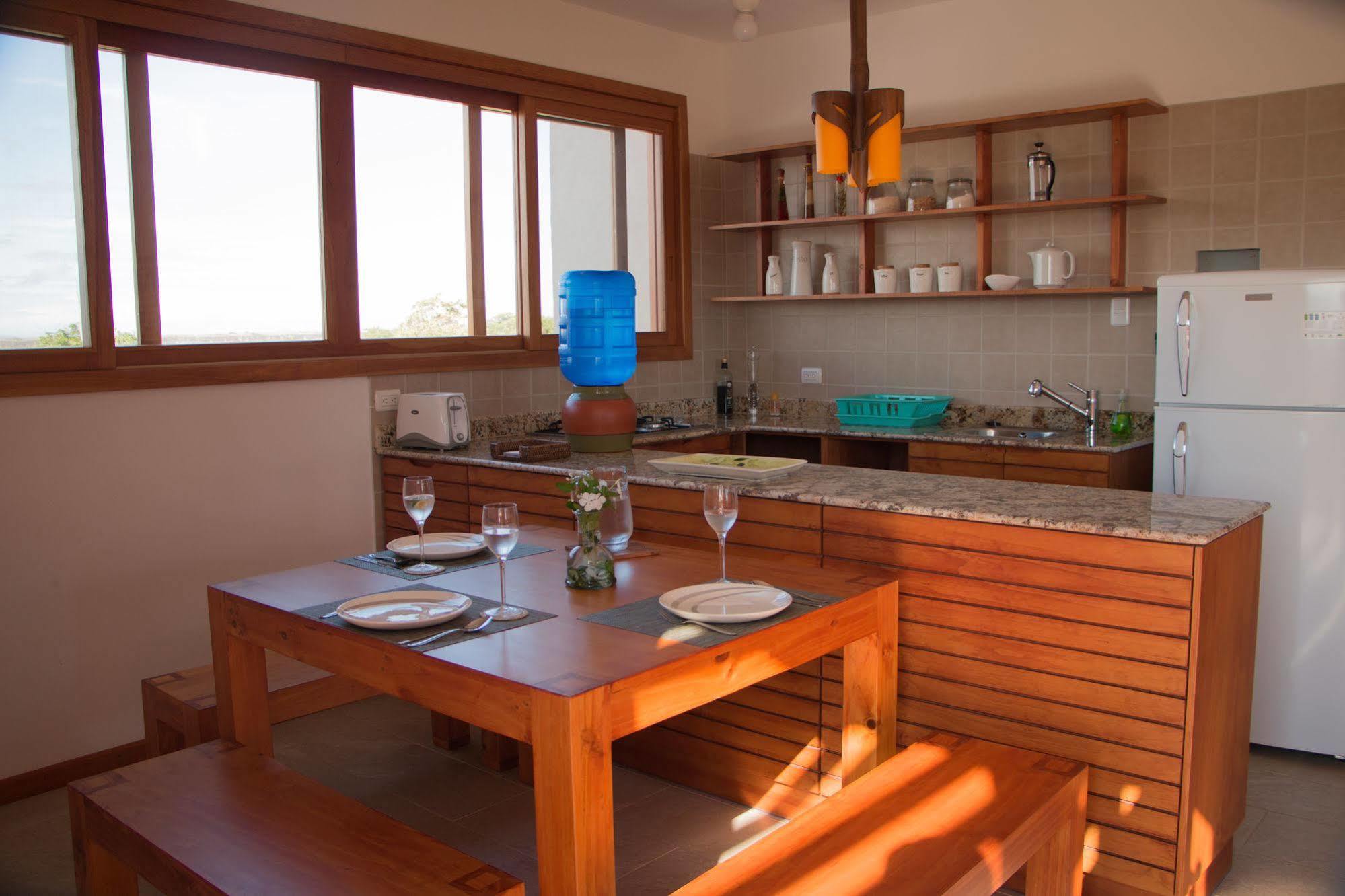 Chez Manany Galapagos Ecolodge Puerto Villamil Exterior foto