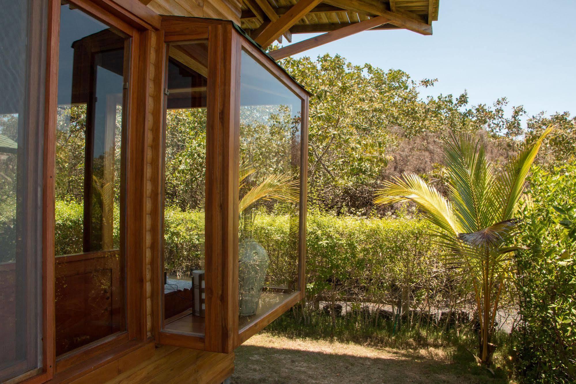 Chez Manany Galapagos Ecolodge Puerto Villamil Exterior foto